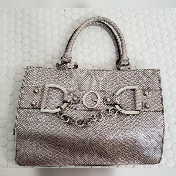 Vintage Guess purse - very good condition 👌 - Picture 1 of 3